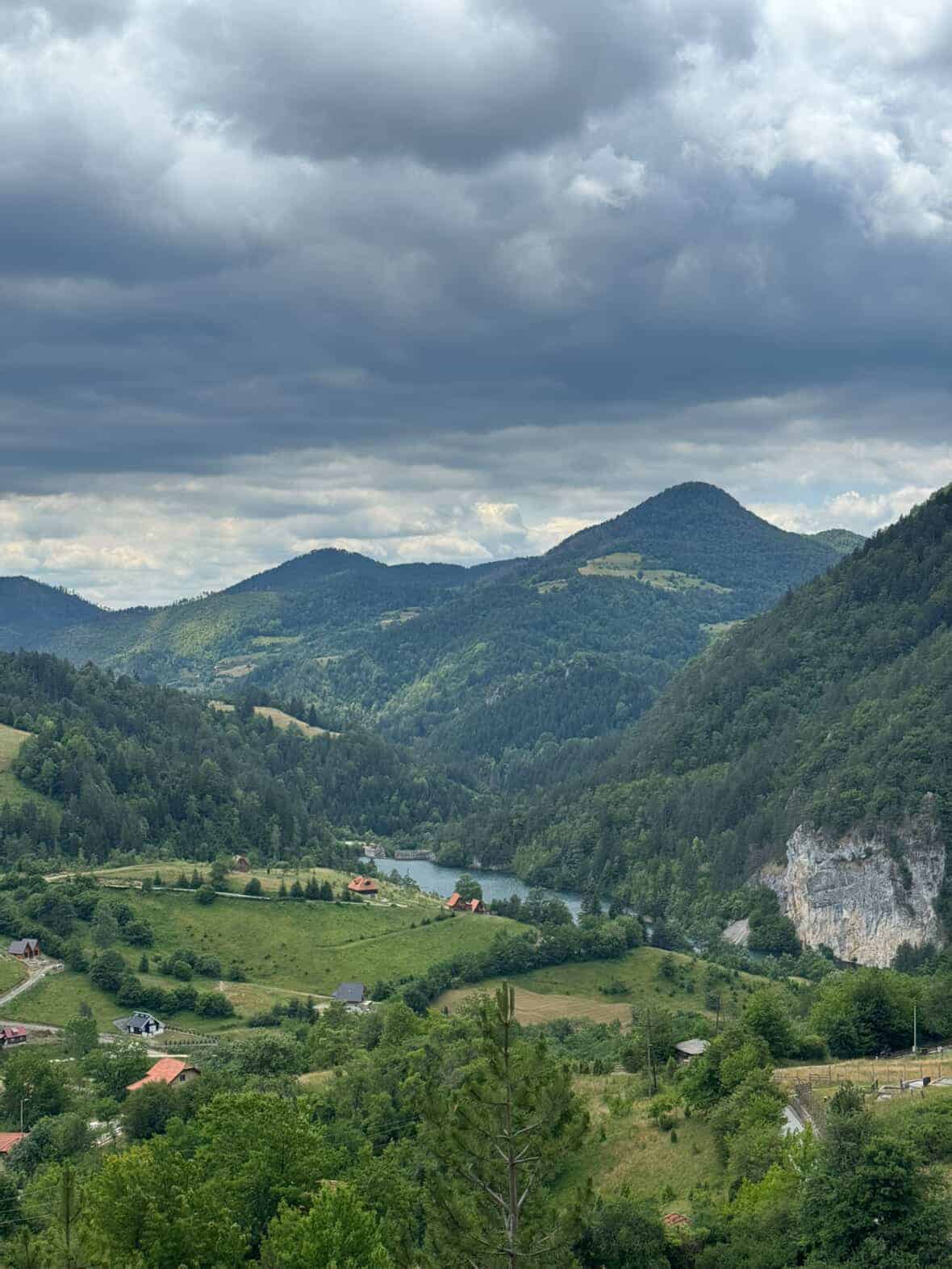 Pogled na Tarkso jezero