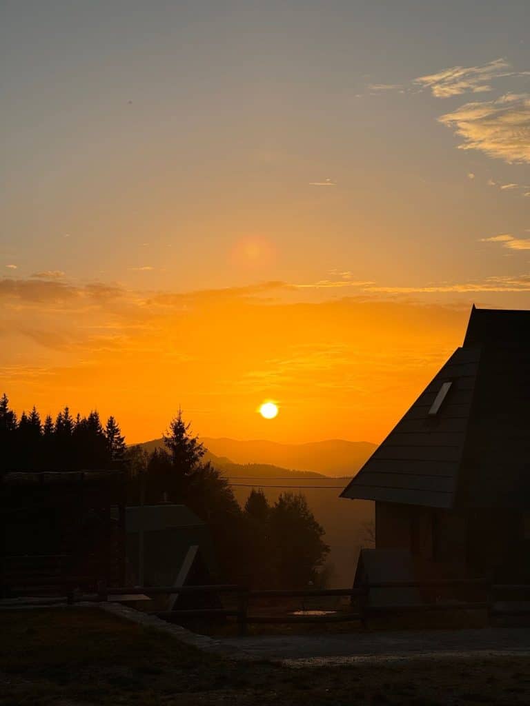 Zalazak Sunca kod Zaovinskog jezera
